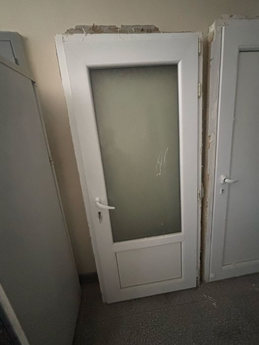 Алуминиеви врати вътрешни