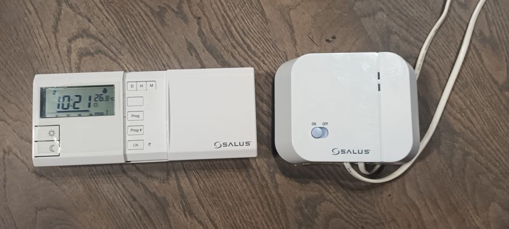 Termostat Salus cu fir