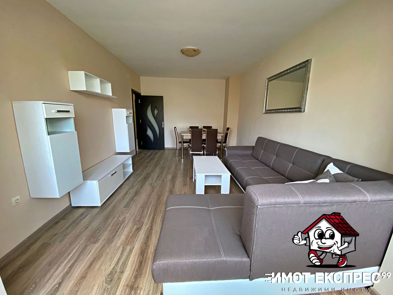 Продава се Двустаен апартамент в Асеновград - 70 кв.м за 6 €/кв.м - Снимка #1