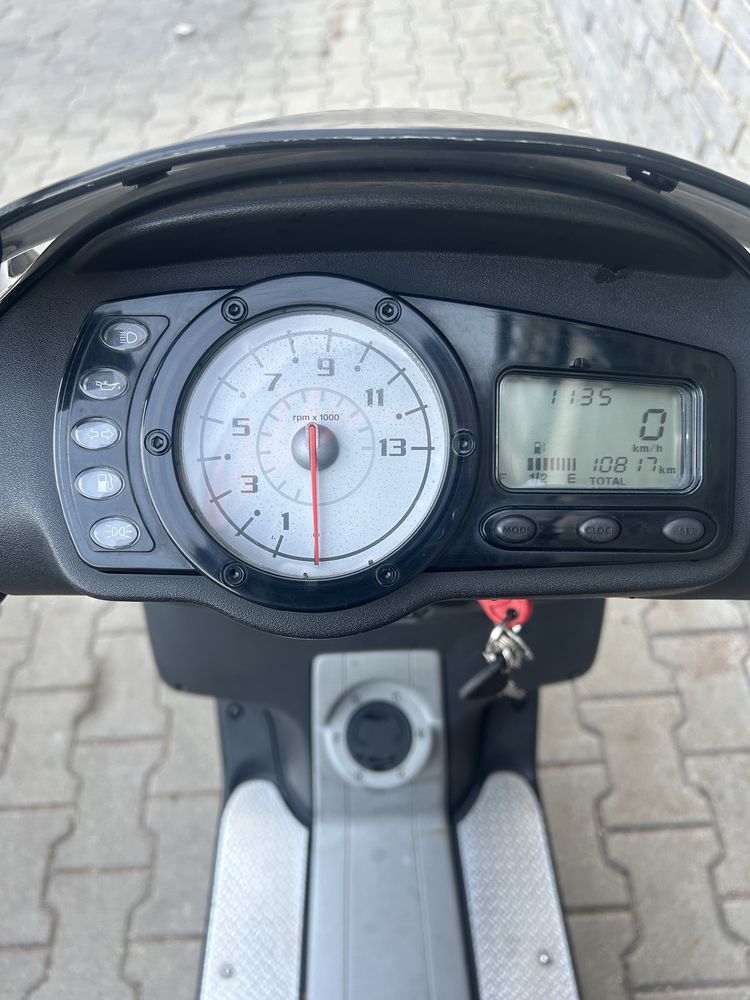 Scuter Piaggio NRG (Energy) Hyper 2 2T fara permis!