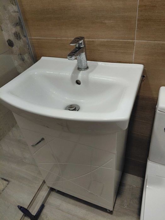 Горен и долен шкаф за баня