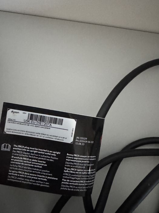 Dyson Airstrait - aparat uscat si indreptat parul