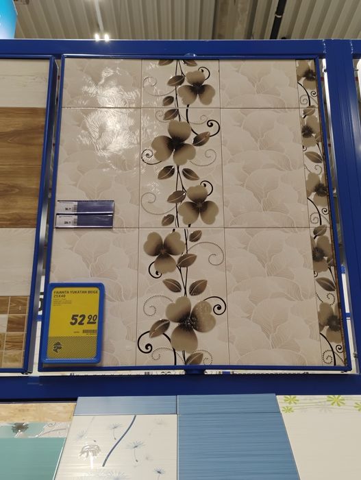 Gresie și faianță plus decor