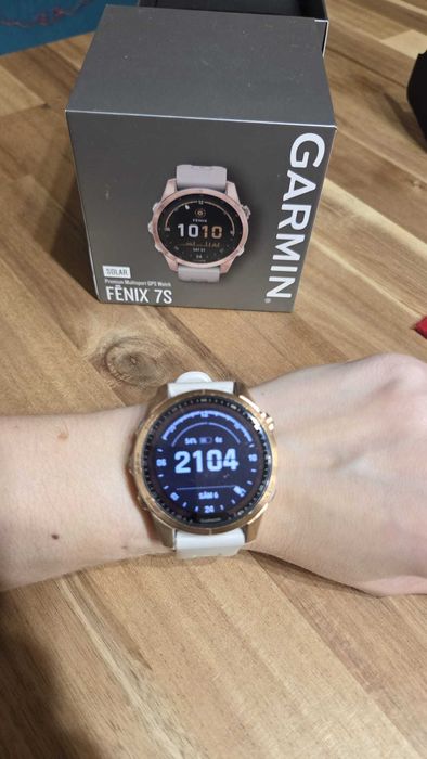 De vânzare: Garmin Fenix 7S Solar – Rose Gold, 42mm (ca nou)
