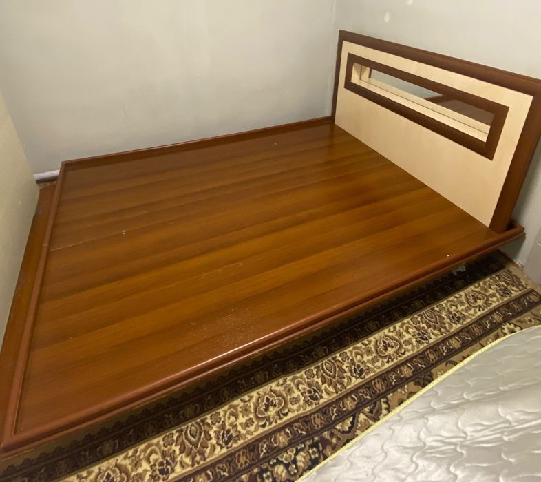 Продам давухспальную кровать