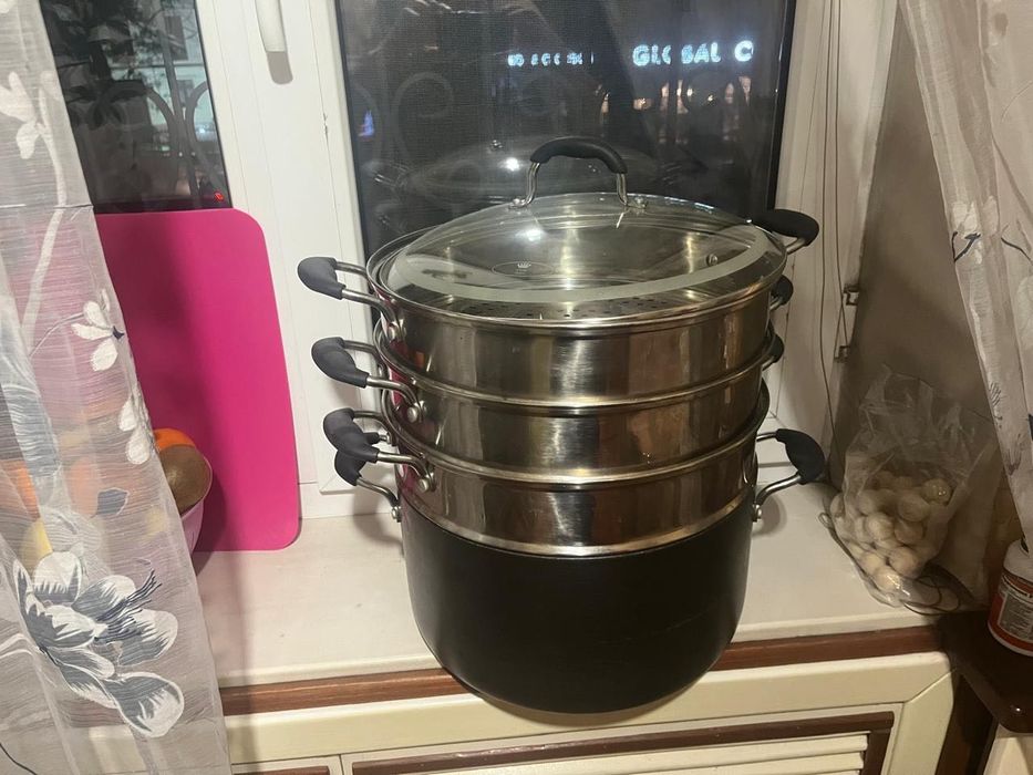 Продается большая мантоварка