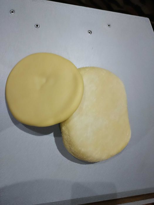 Продавам домашен,кози,краве кашкавал,сирене.