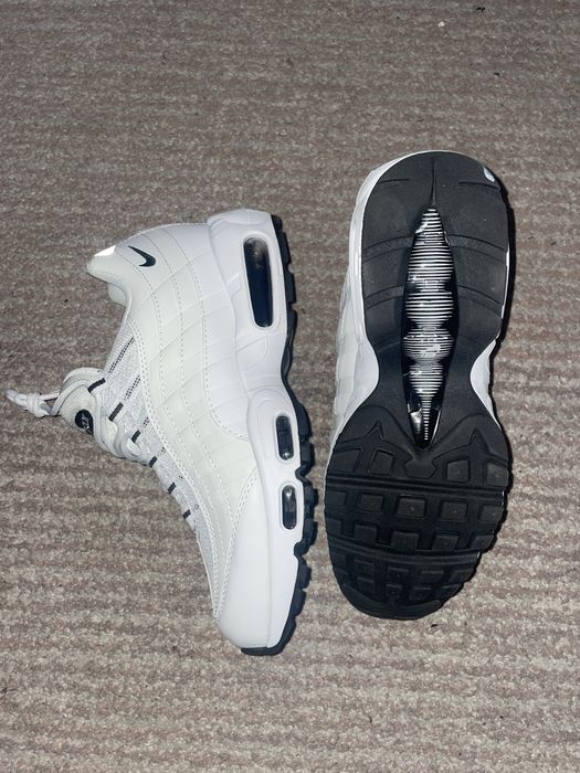Airmax 95 бели черни