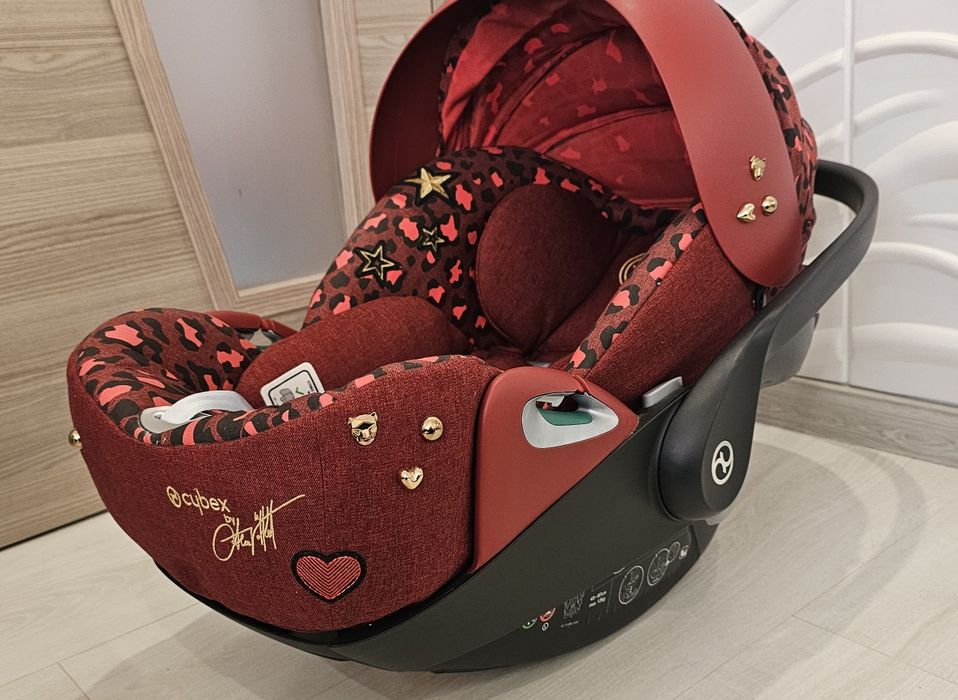 Столче за кола CYBEX Cloud T i-Size Rockstar