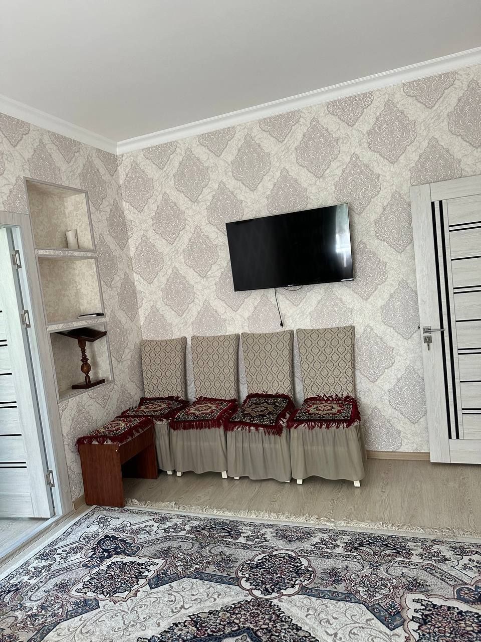 Продаётся квартира с обстановкой.