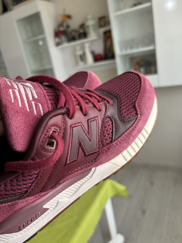 Маратонки new balance
