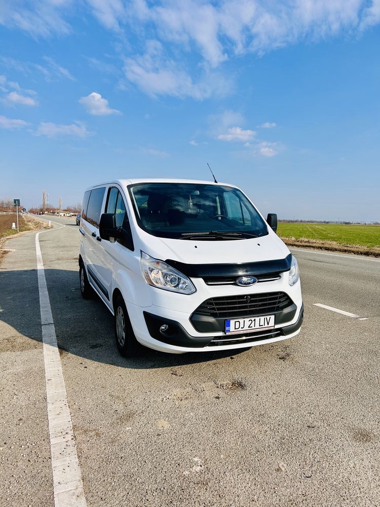 Ford Transit 8+1 locuri, 2.0 diesel, 2017