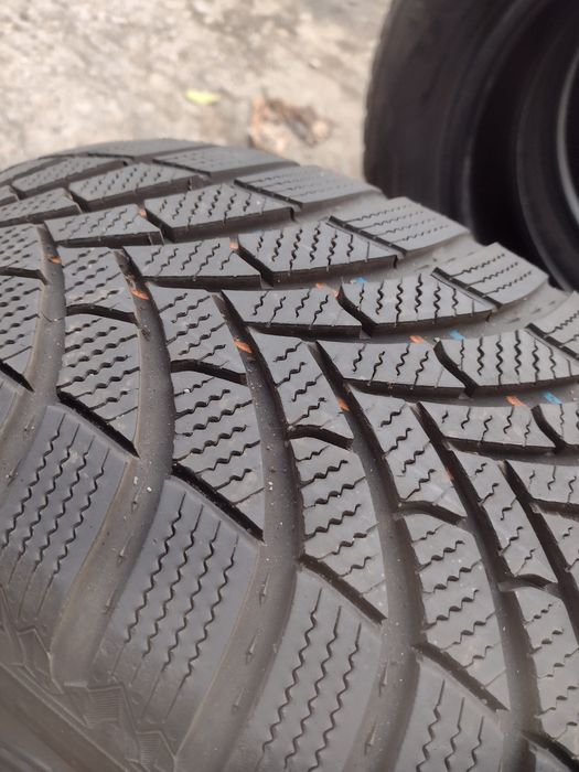 Топ състояние 4бр.215/60/16