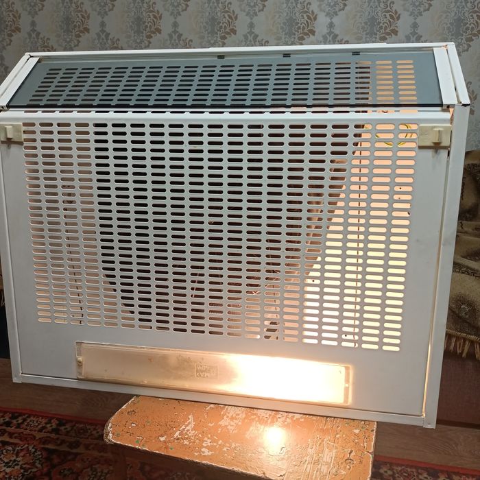 Продаю электрическую вытяжку