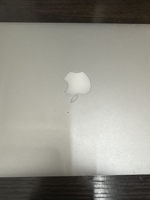 Срочно продам Makbook air 13,  на запчасти, да да имеется две шт