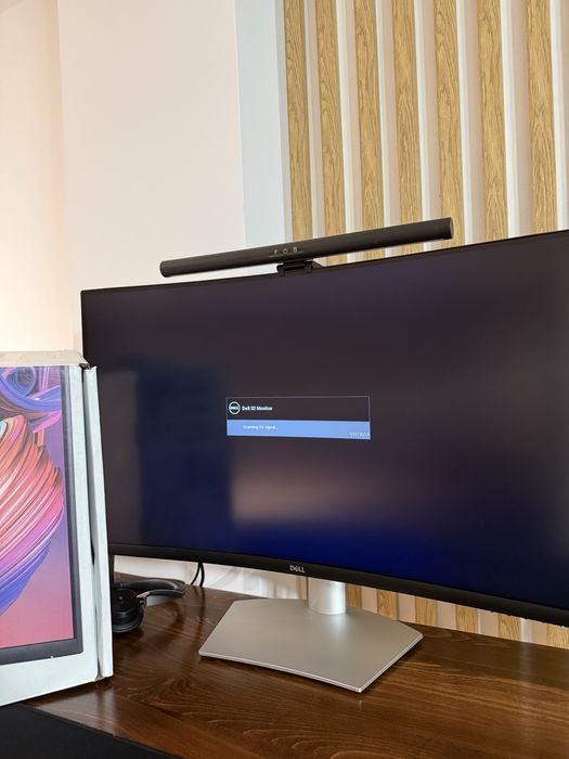 Vand monitor Dell UHD 32/31.5 inch HDR