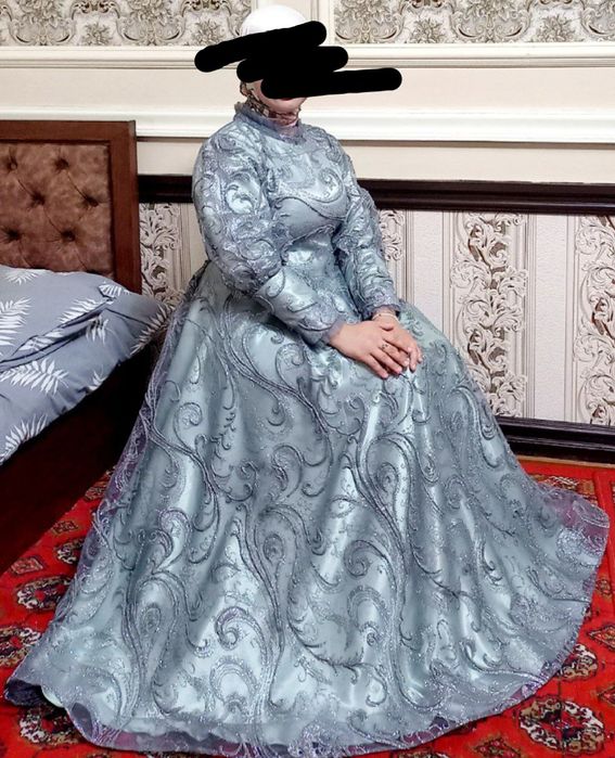 Balut rangli vicherni ayollar ko‘ylagi – naqshli, gipür qoplamali