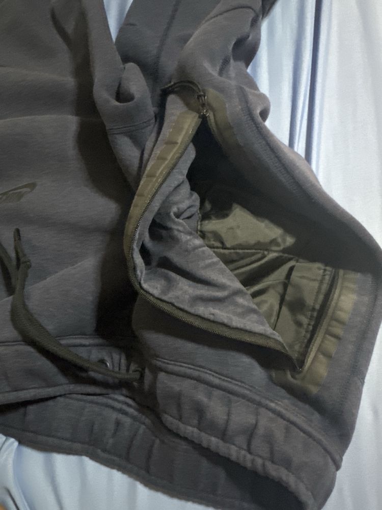 Nike tech fleece S