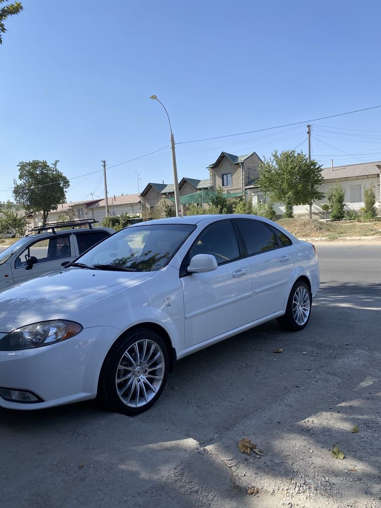Vossen saka diska sotiladi R17