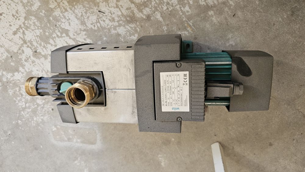 Водна помпа Wilo HiMulti