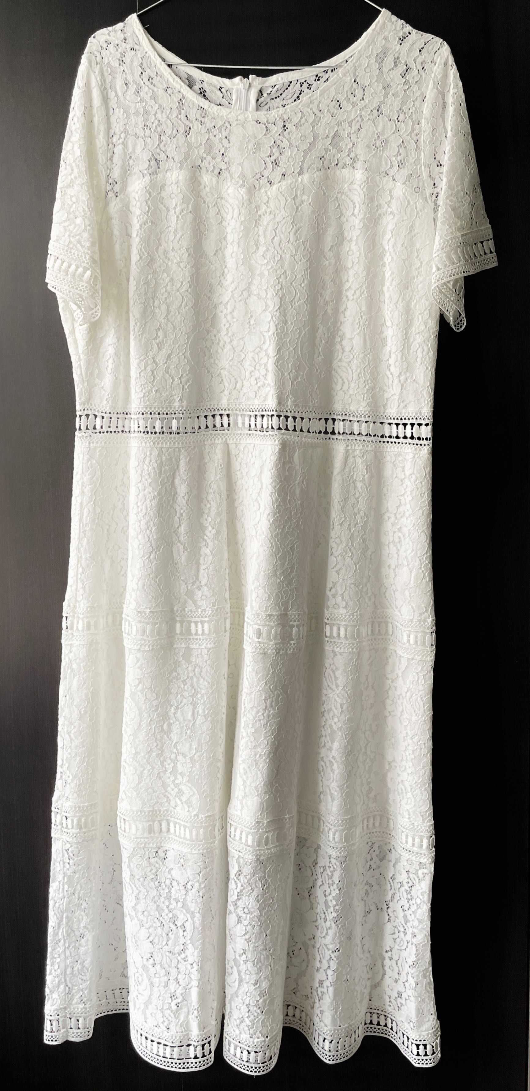 Бяла дантелена рокля, XL