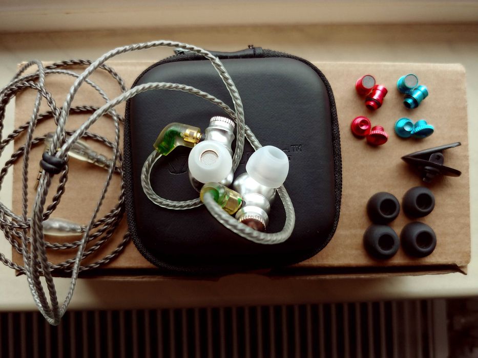 IEM casti audio Toneking Nine Tail 9Tail