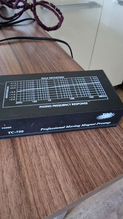 Preamplificator,phono,cel mai mic pret