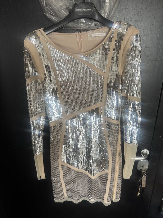 Patrizia Pepe рокля за вашите бляскави поводи размер 40 S