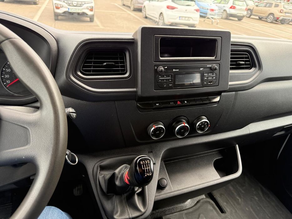 Vând Renault Master 2020