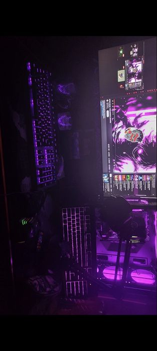 vând două tastaturi, aquirys capella și vertux toucan pro