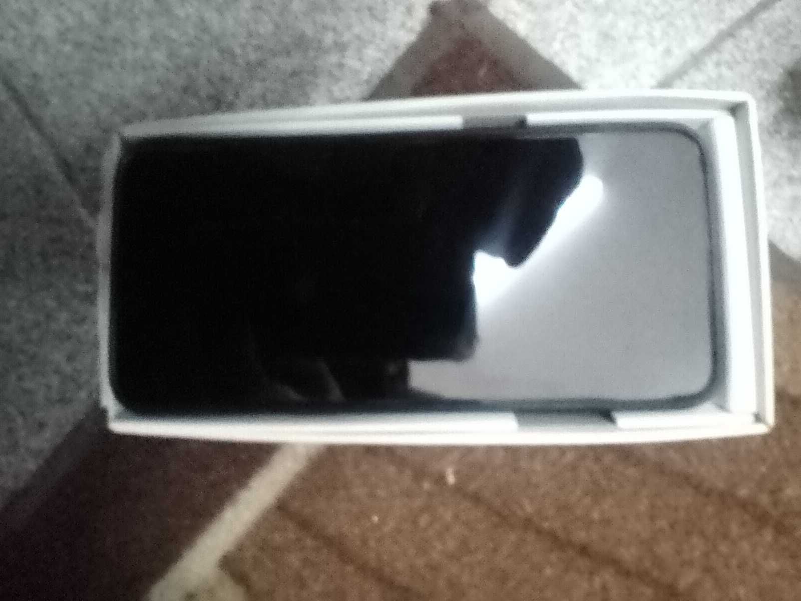 nokia G11 32 gb  , с кабел и зарядно.