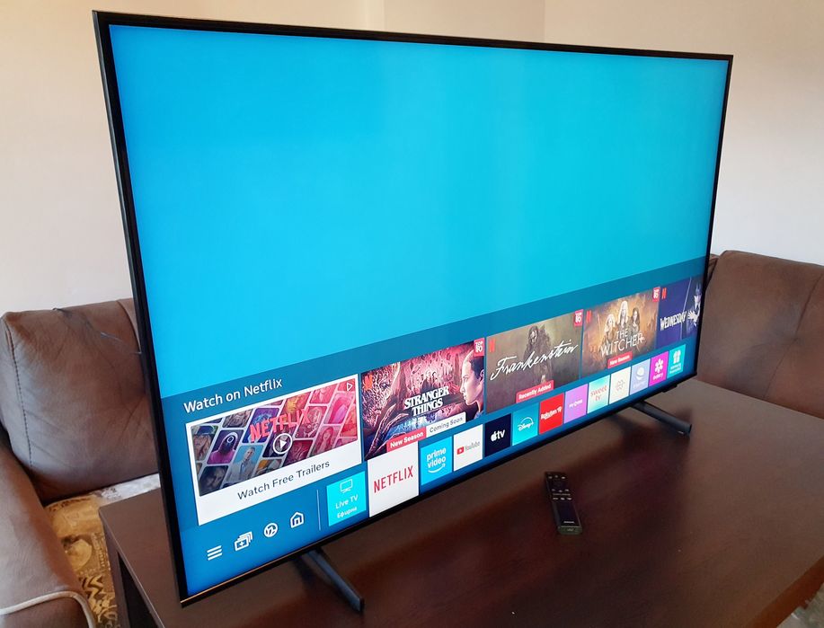 Телевизор - Samsung 50 ИНЧА - QLED - SMART - 4K - Ultra HD !