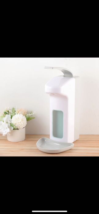 Dispenser За сапун и за дезифектант