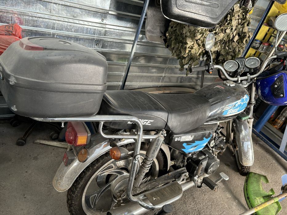 Продам 1+1 мопед и снегоход