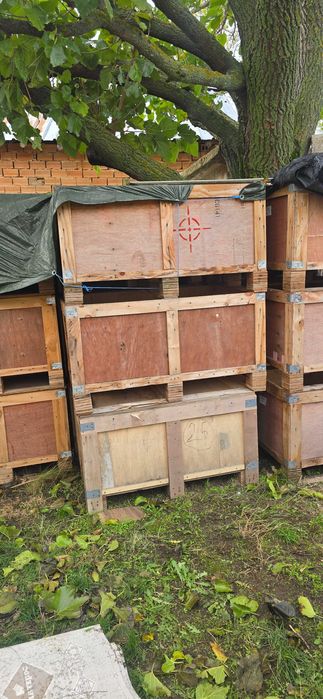 Дървени сандъци с капак