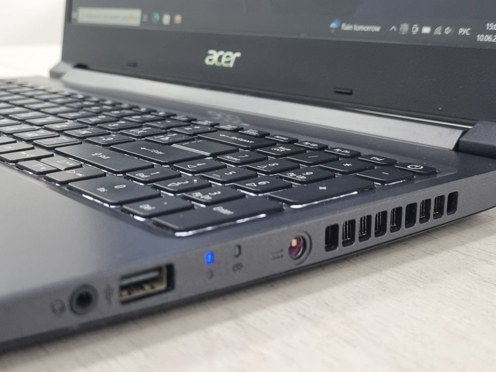 Acer i5 10200H 8Gb DDR4 512nvme GTX1650Ti