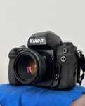 Nikon F100 + Obiectiv Nikkor AF-D 50mm f/1.8