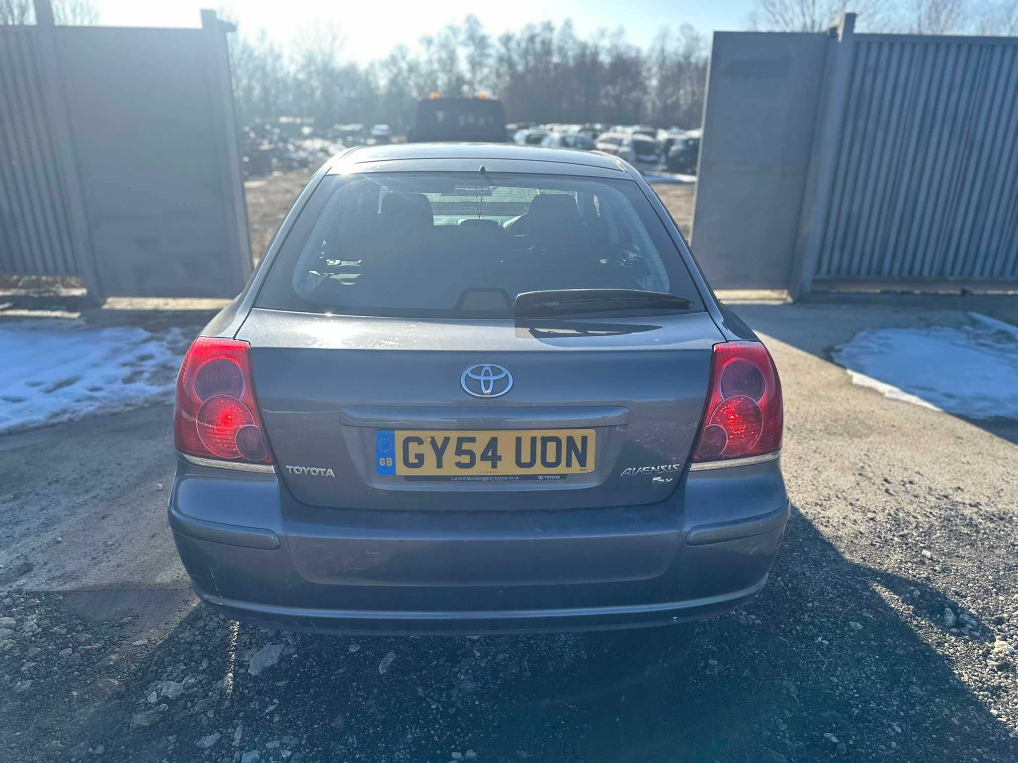 На Части Toyota Avensis 2.0 vvt-i 147 к.с ръчна 2005г