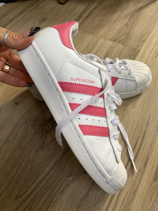 Оригинални кожени кецове ADIDAS Superstar! 36 н
