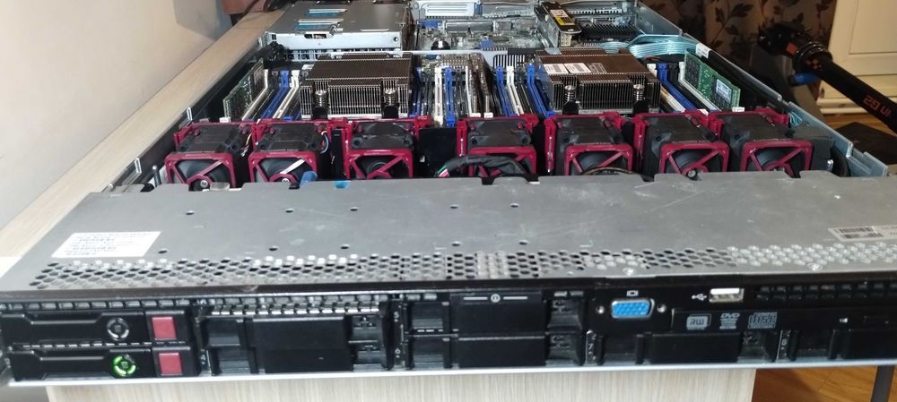 Server HP proLiant DL360 gen 9 ,28 cores/56 threads, 64gb ram,480gb s