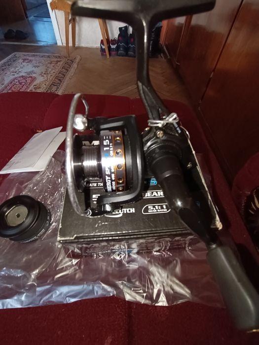 Въдица нова и макара като нова