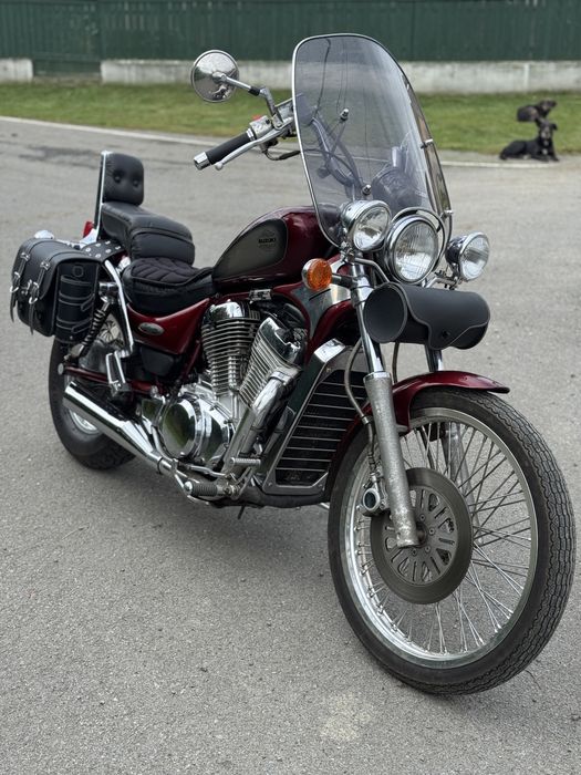 Suzuki Intruder VS800