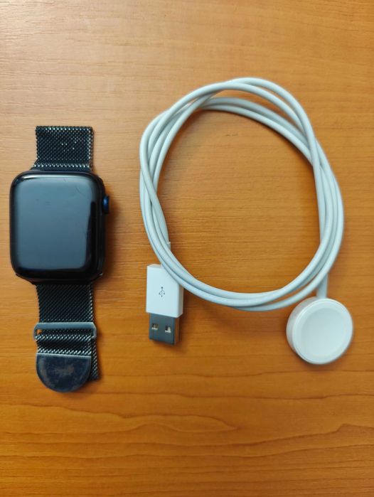 Apple Watch Series 6 44mm GPS - aluminiu
