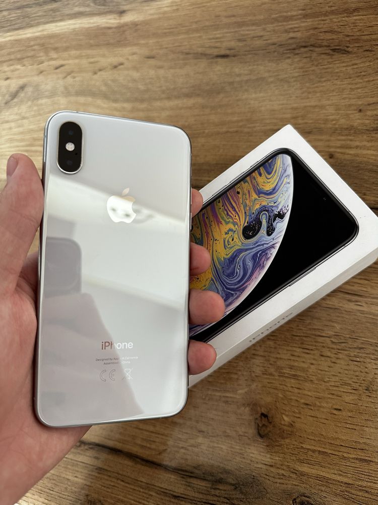 Продам IPhone XS 256