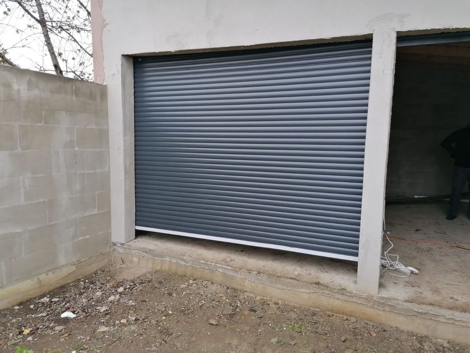 Usi garaj rulou aluminiu