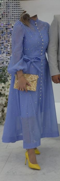 Продам платье праздничное