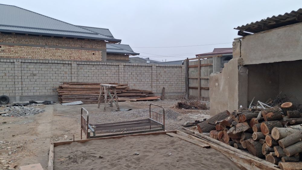 Ёр сотилади  сергли хонобода