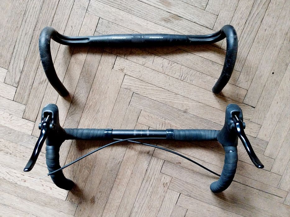 Roti R500, pinioane 105 Shimano, ghidon cursiera Promax, tija sa FSA