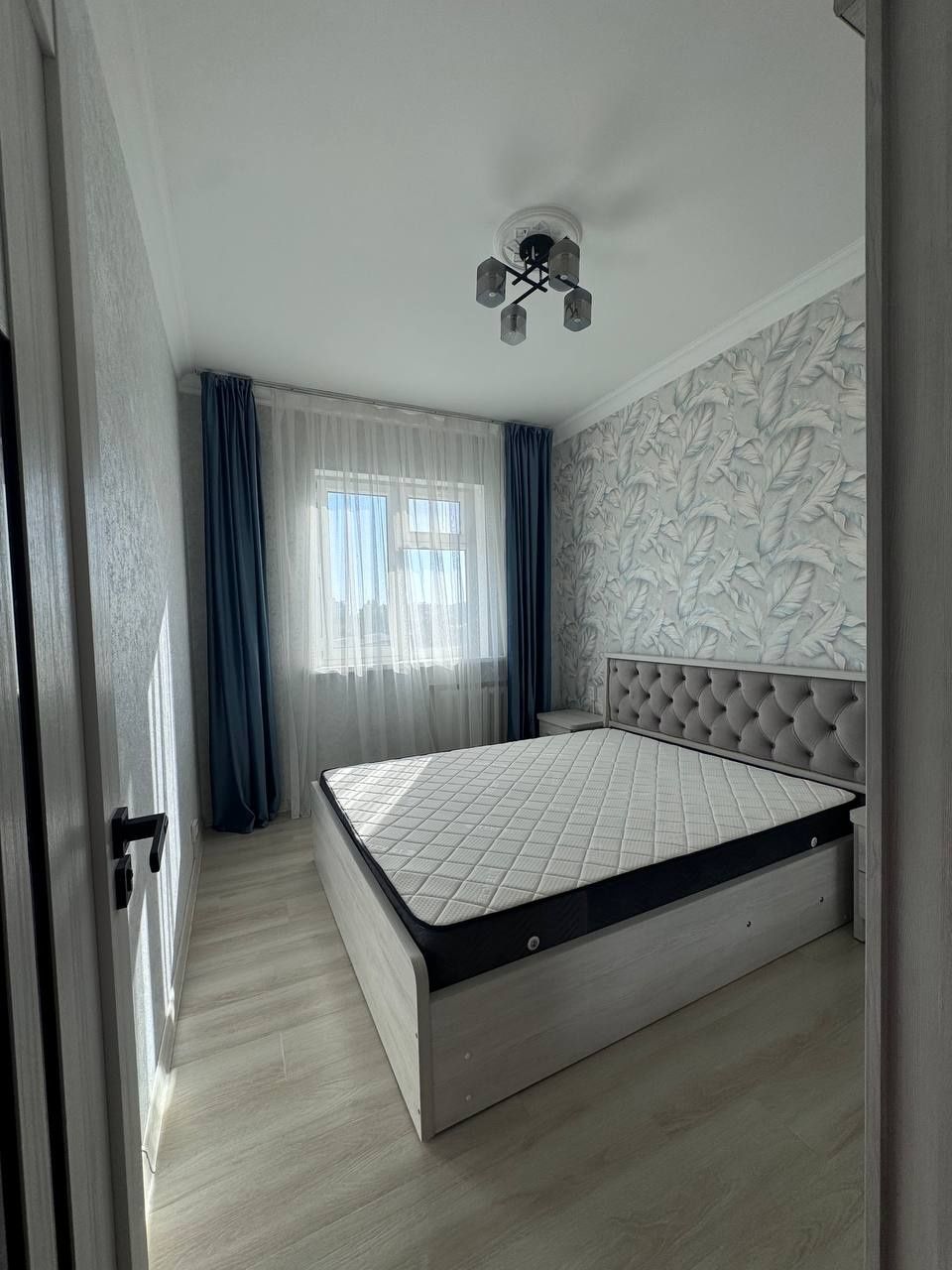 Yunusabad 4 kvartal 2 xona 7 etaj (62²) sotiladi