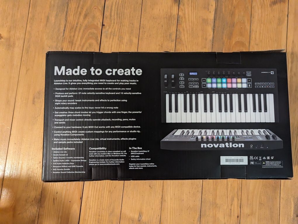 Claviatura Clapa Controller Midi Novation Launchkey 37 MK3 Noua